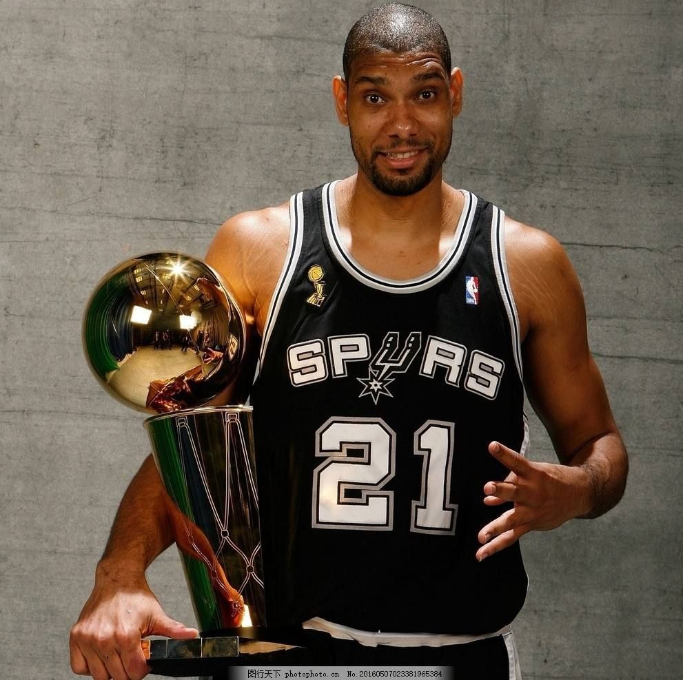 足球报：梅州客家经济困难无法妥善解决，也没总经理主持局面（足球报：梅州客家财务困局难解，且无总经理统筹大局）