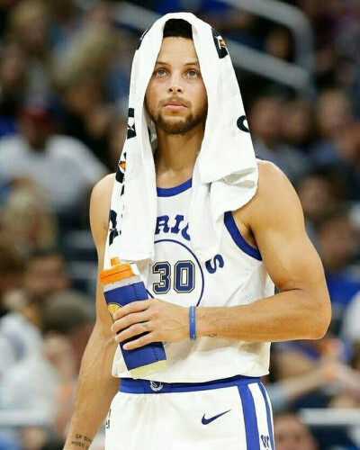 AC米兰逆转上演经典战役（AC米兰逆转缔造经典之战）